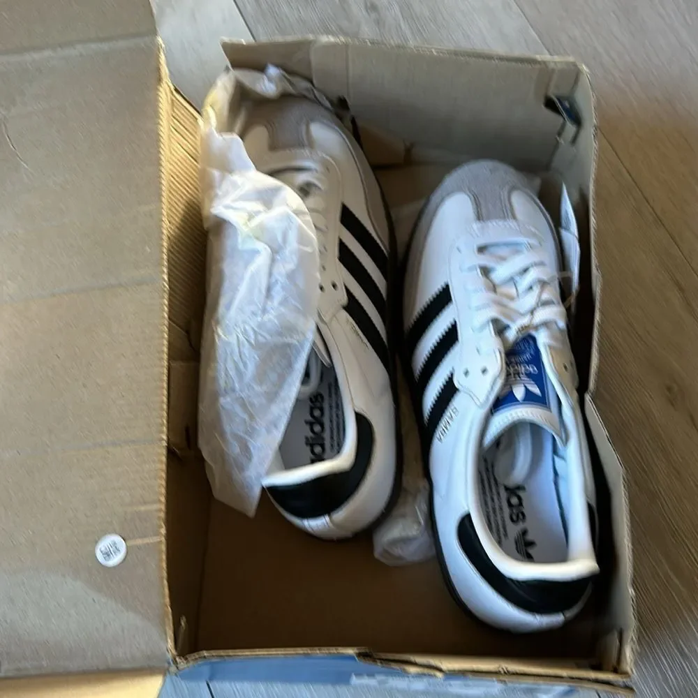 Adidas Samba OG Shoes Size 4.5 in‎ Cloud White/Core Black/gum NWT in packaging